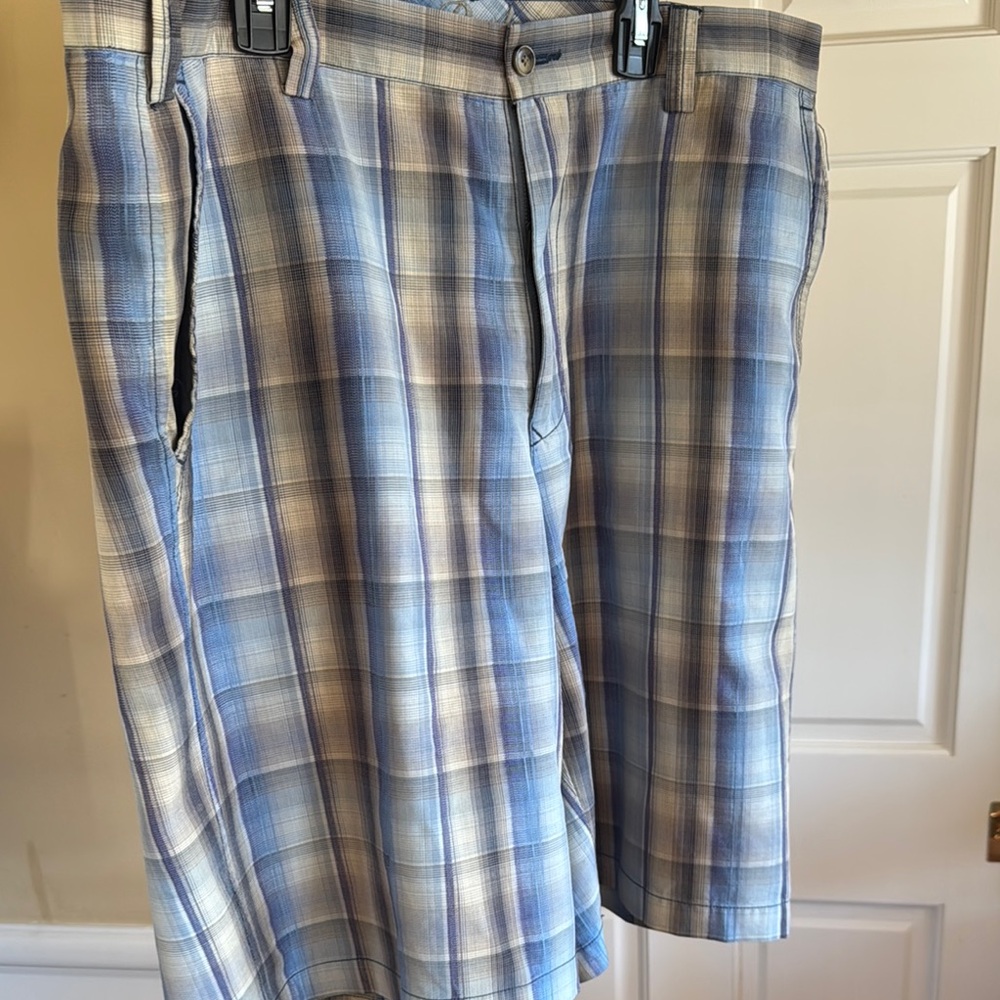 Tommy Bahama Blue and Gray Flat Front Shorts